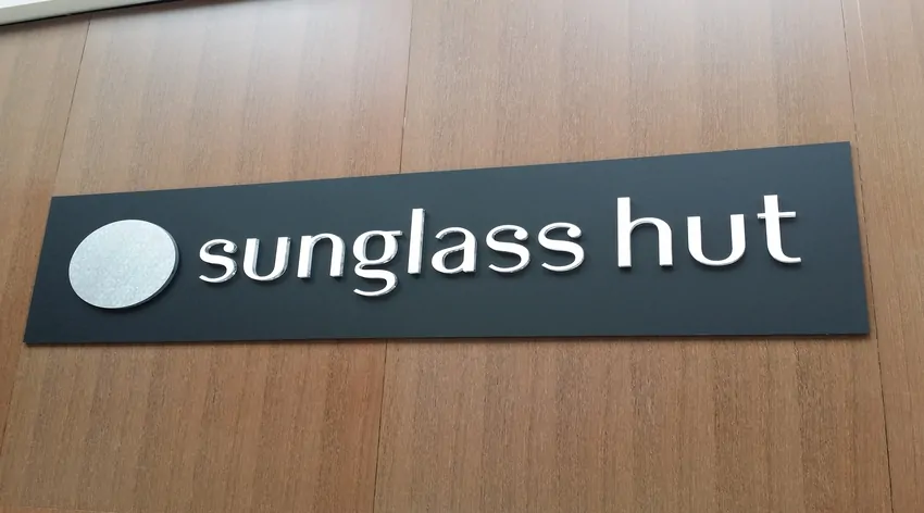 business metal letters sign