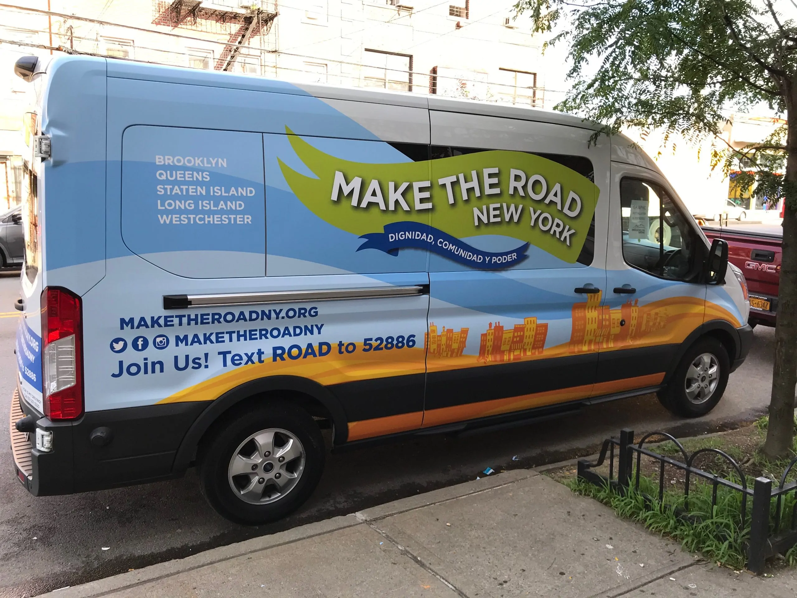 customized fleet graphics truck wraps gogisigns