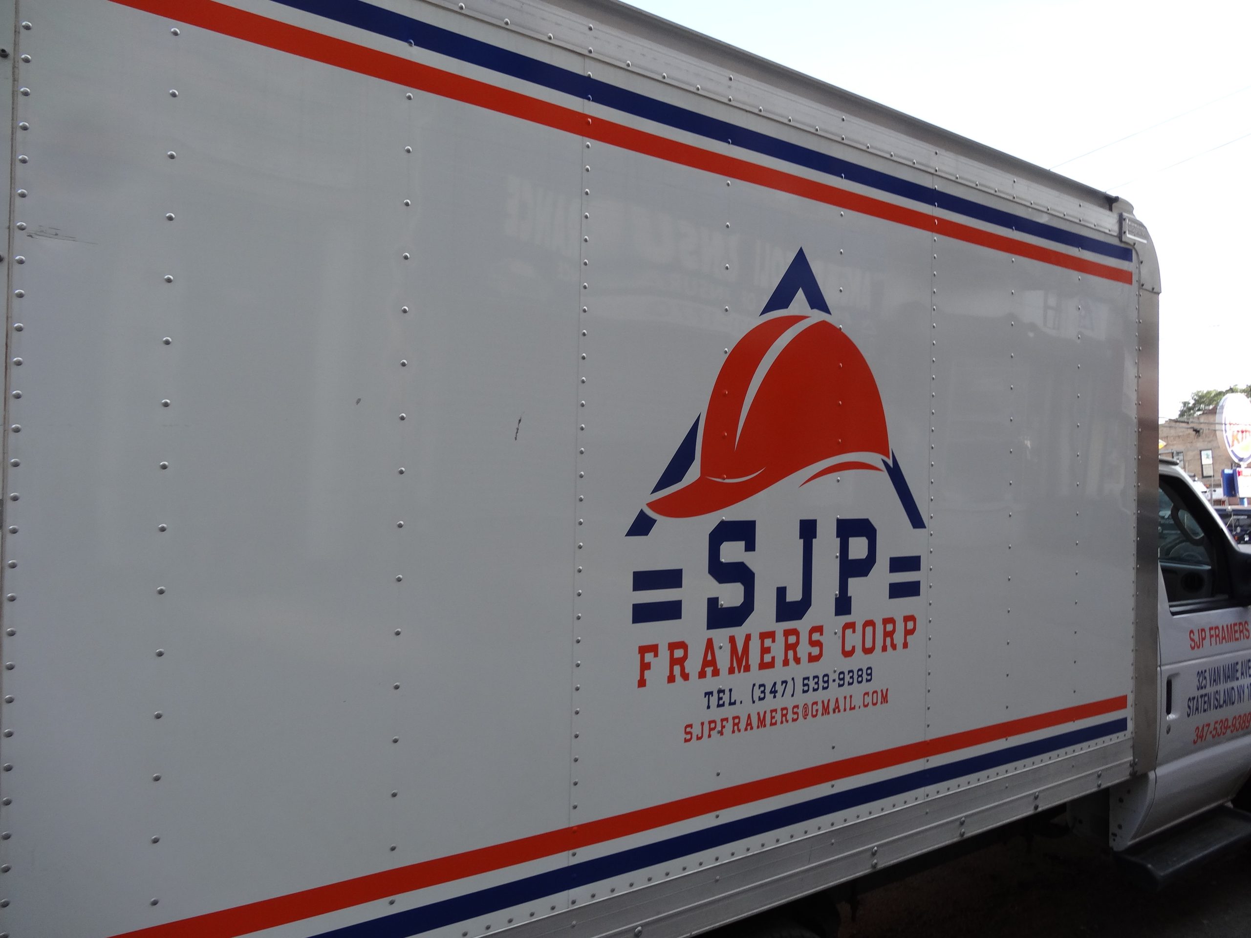 customized truck lettering gogi signs