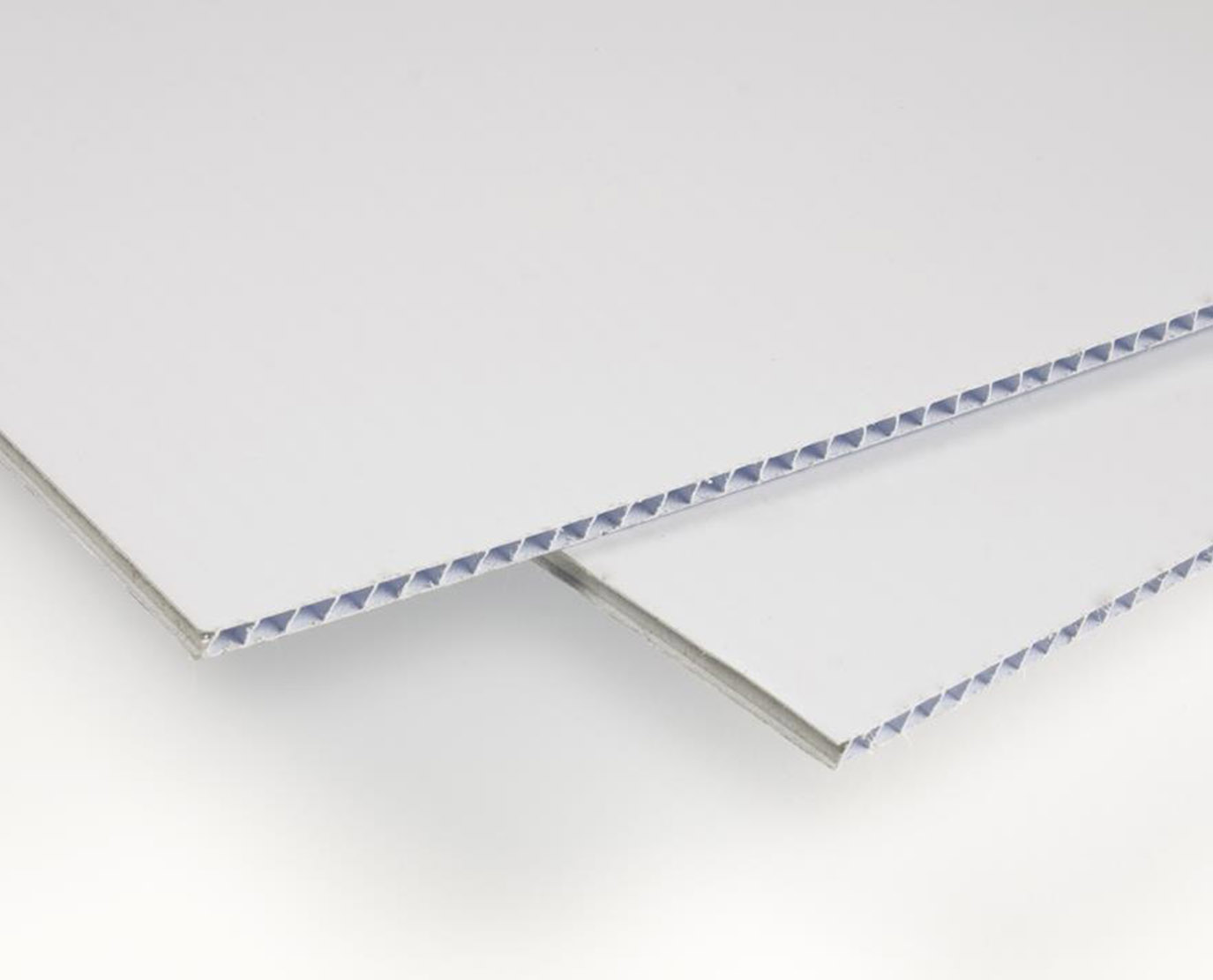 thin corrugated plastic sheets