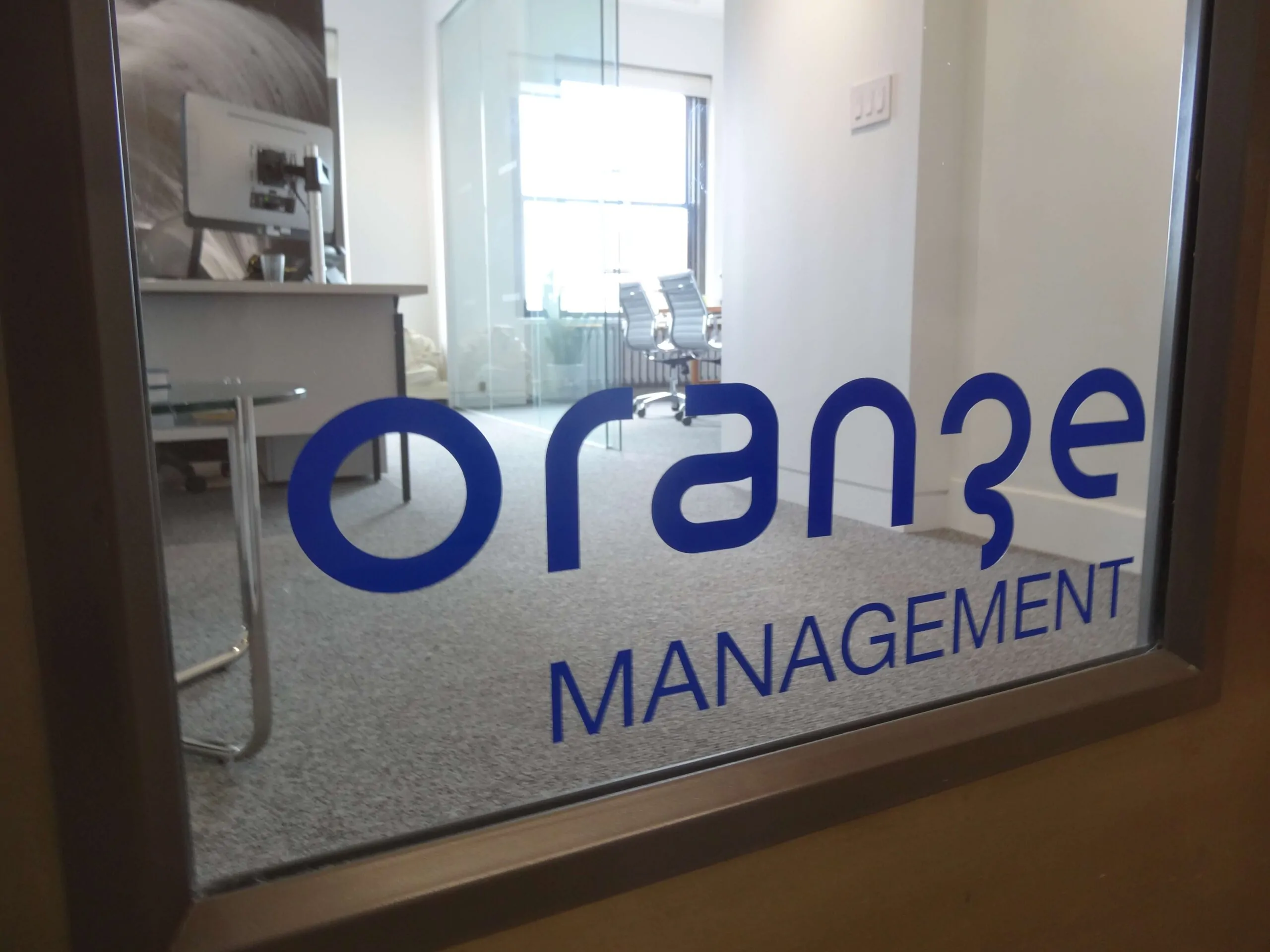 vinyl cutting service for orange management
