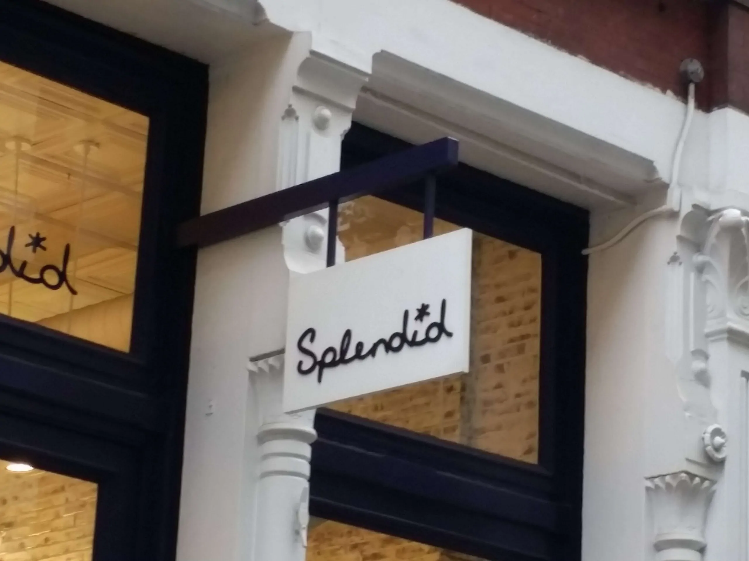 blade sign for splendid